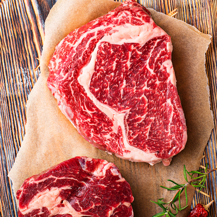 Steak Pairing 101: Matching Cuts with Wines, Beers, and Other Beverages